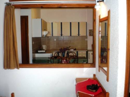 Фото Mamouzelos Hotel Apartments