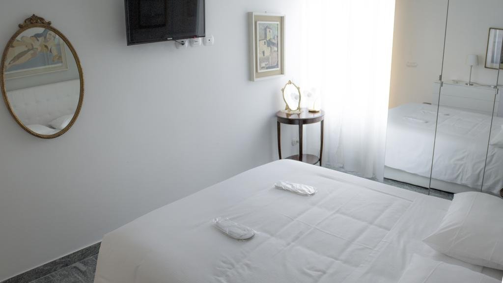 Фото Aiello Suites Executive