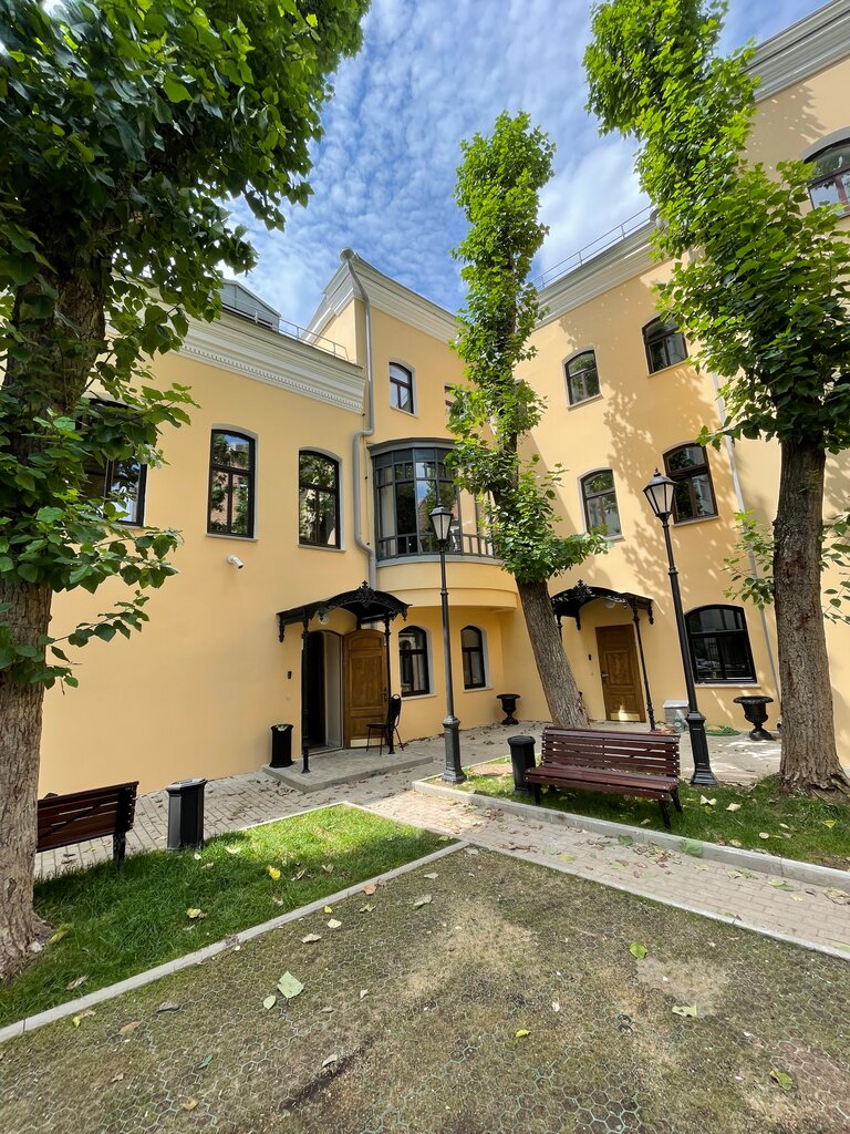 Landmark, attraction Главный дом городской усадьбы купцов Сушкиных - А.Б. Кеворкова, Moscow, photo