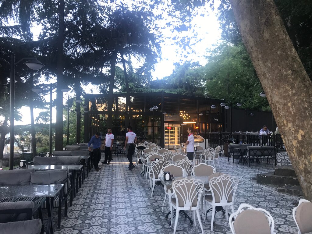 Kafe Dolmabahçe Cafe, Beyoğlu, foto