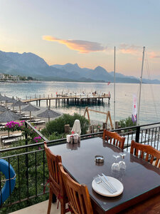 Yacht Club Restaurant (Antalya, Kemer, Merkez Mah., Yalı Cad., 5L), restoran  Kemer'den