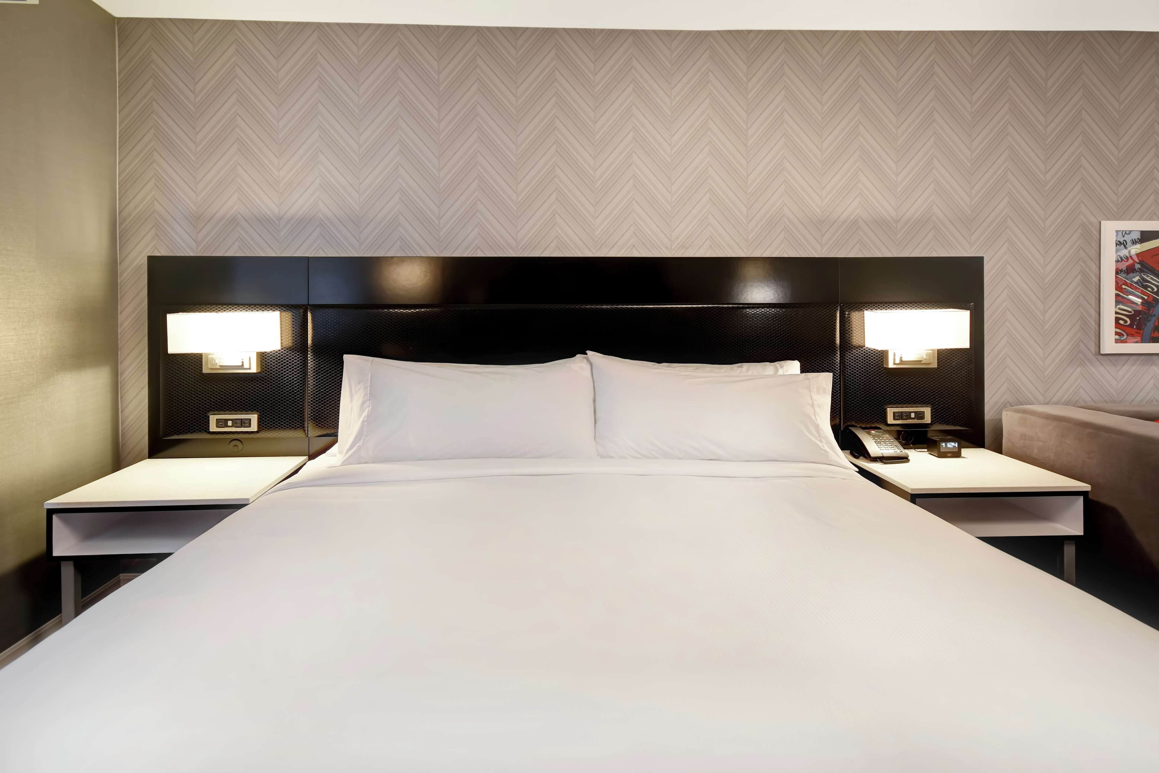 Фото DoubleTree by Hilton Deadwood at Cadillac Jack's