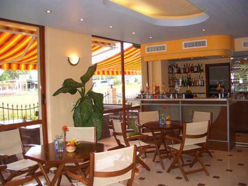 Фото Hotel Strinava