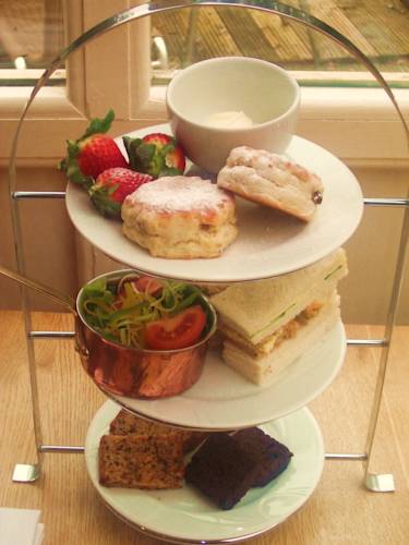 Фото Newbury Manor Hotel