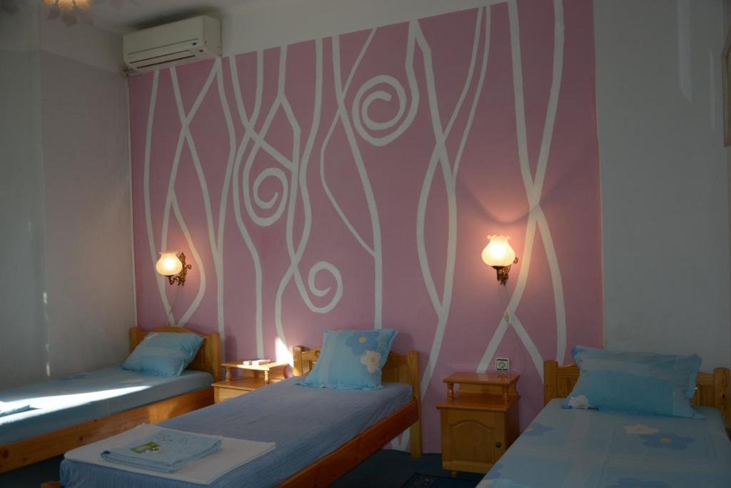 Фото Family Hotel Tangra
