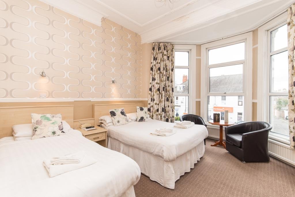 Фото Osborne Hotel