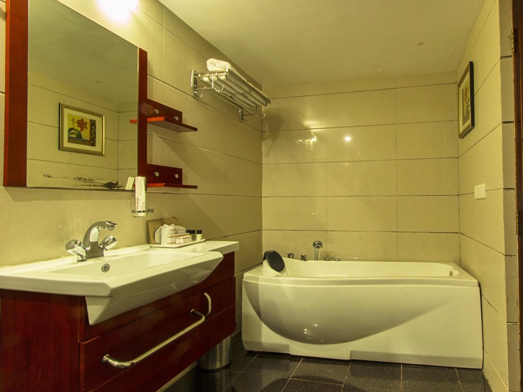 Фото Hotel Gateway Grandeur