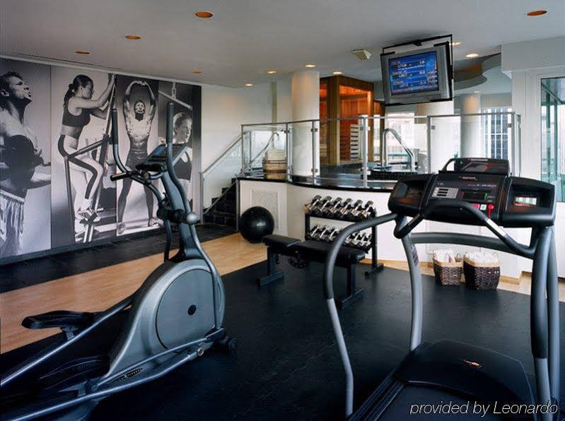 Фото Cambridge Suites Toronto