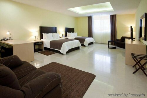 Гостиница Hotel Hipico Inn