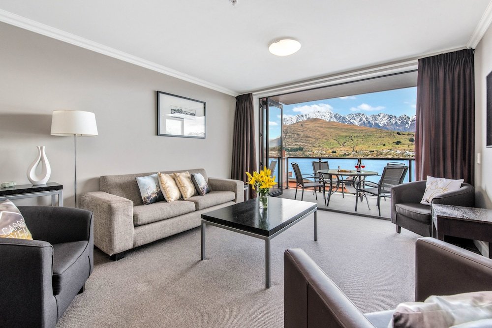 Фото Lake Views at The Shores - Private Apartment