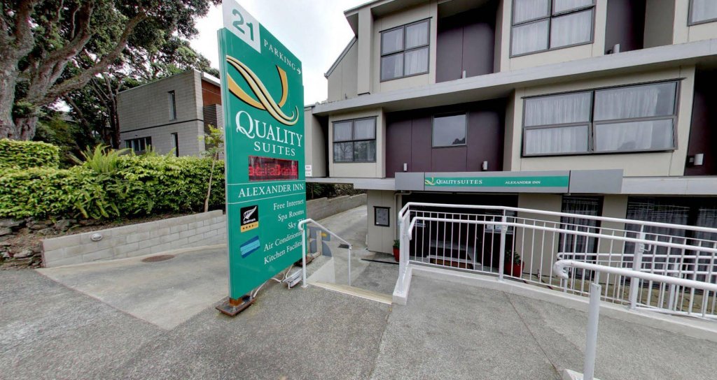 Фото Quality Suites Alexander Inn