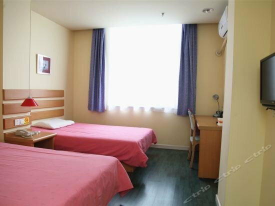 Hotel Home Inn Datong Huanlin Xintiandi, Datong, photo