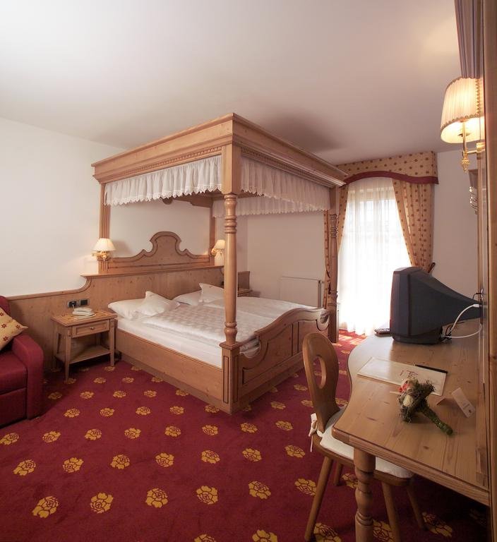 Фото Hotel Flora