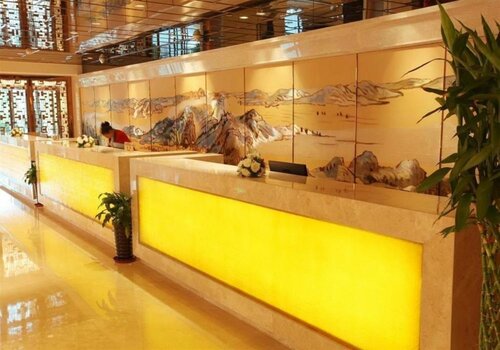 Гостиница Qilu International Hotel в Харбине