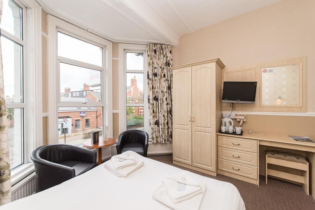 Фото Osborne Hotel