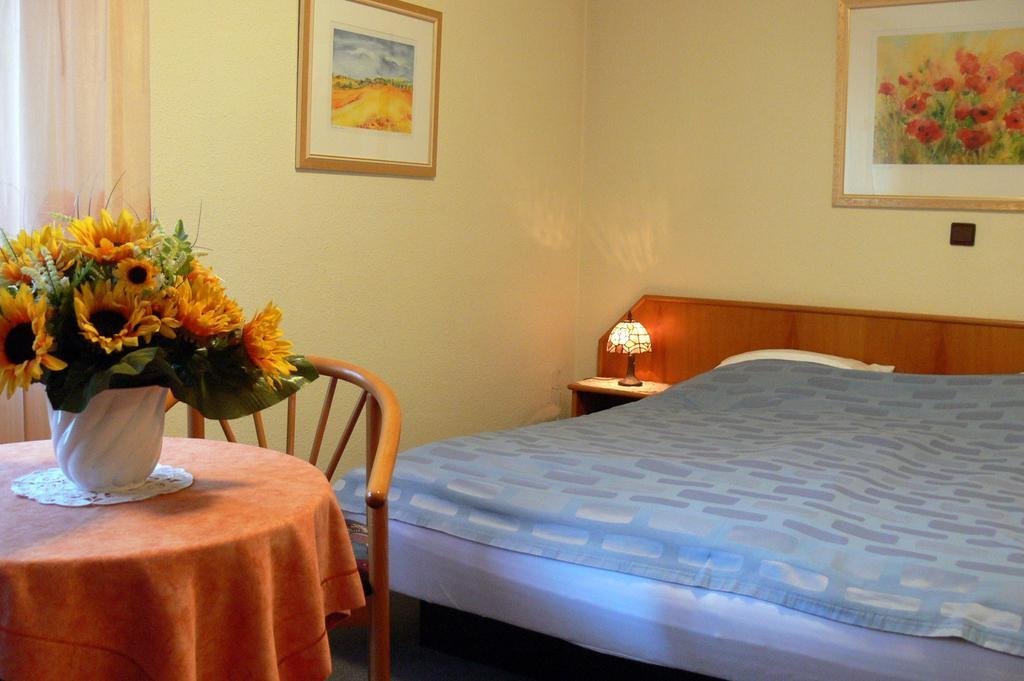 Фото Hotel Quellenhof