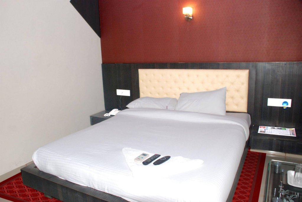 Фото Oyo 7148 Adore Inn