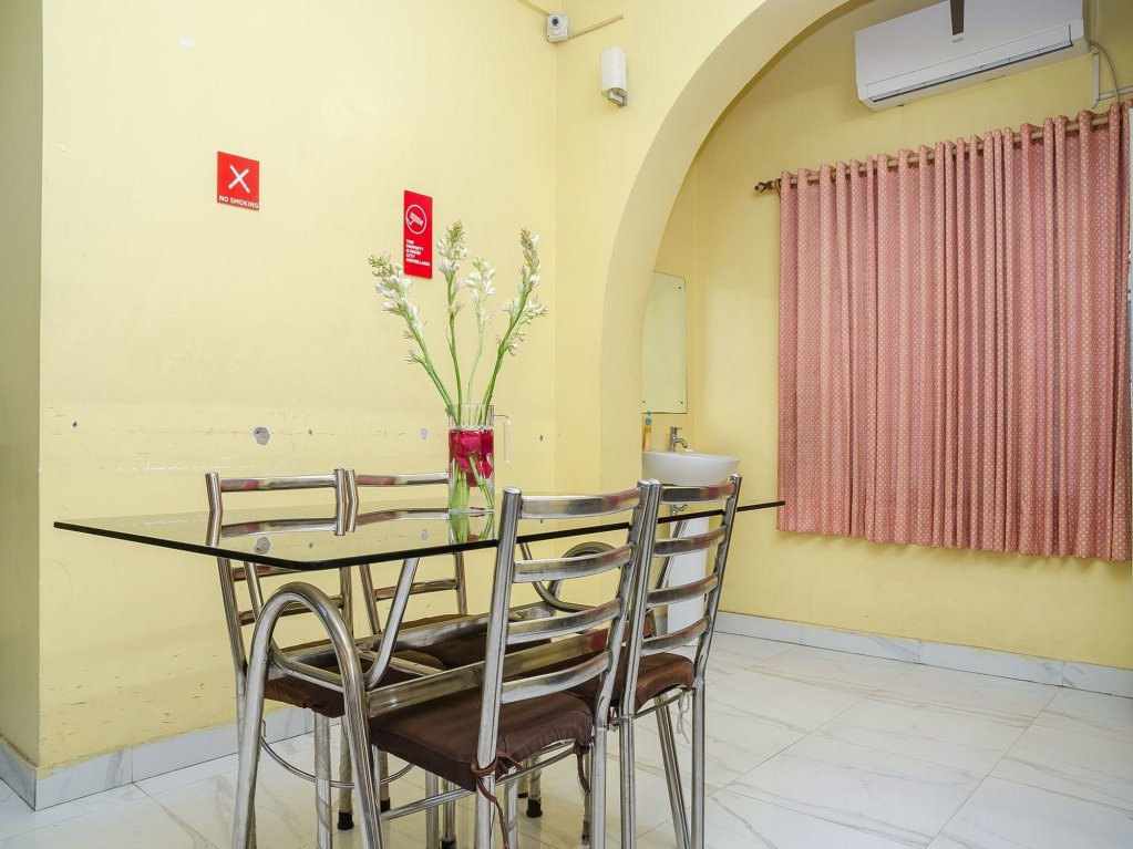 Фото Oyo 1857 Salt Lake Sector 2