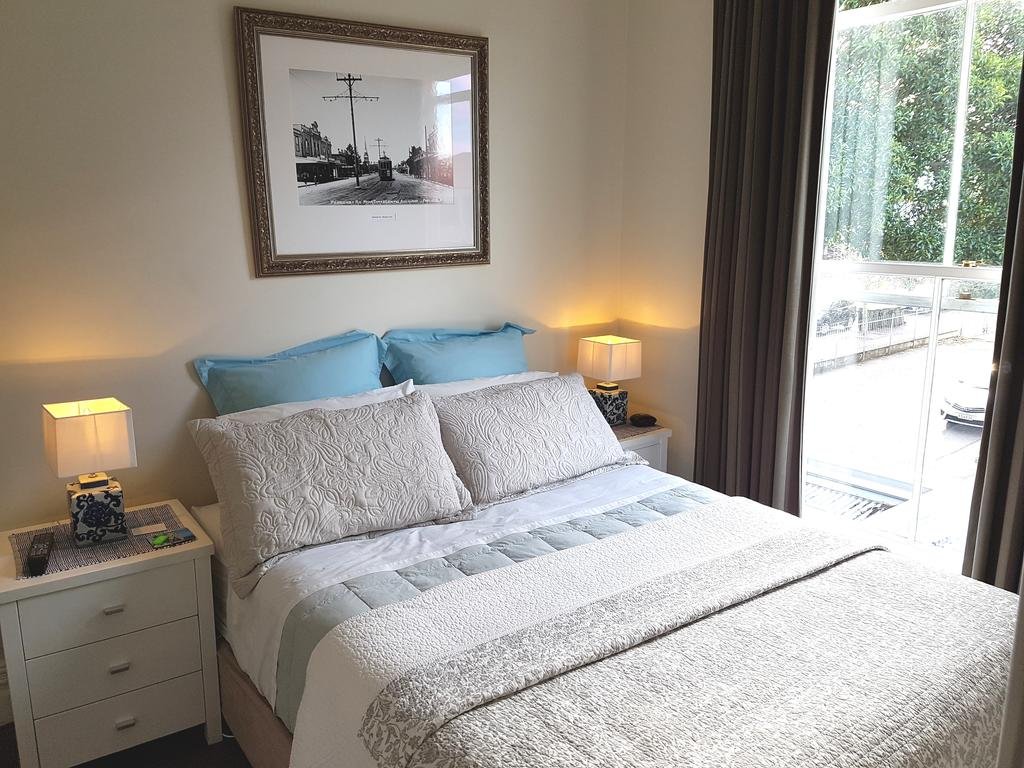 Фото Ponsonby Manor Guest House