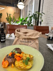 Syrovarnya (Tomsk, Naberezhnaya Reki Ushayki Street, 8), restaurant