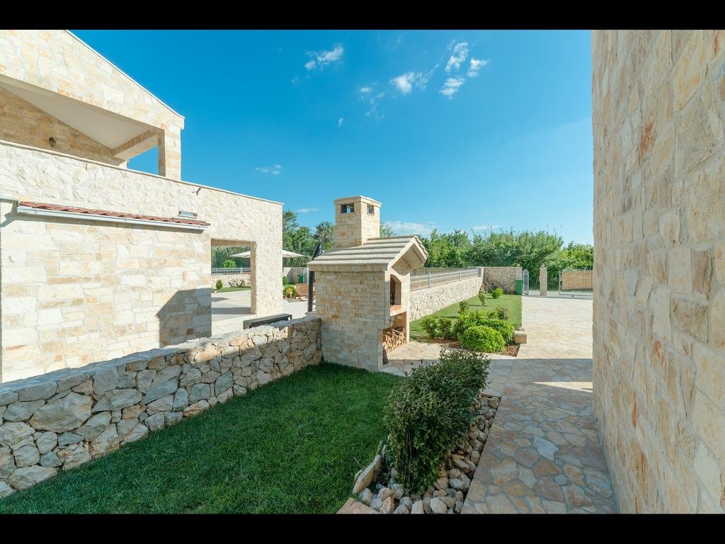 Фото Villa St. vid 3