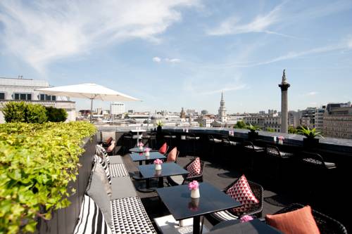 Фото The Trafalgar St. James London, Curio Collection by Hilton