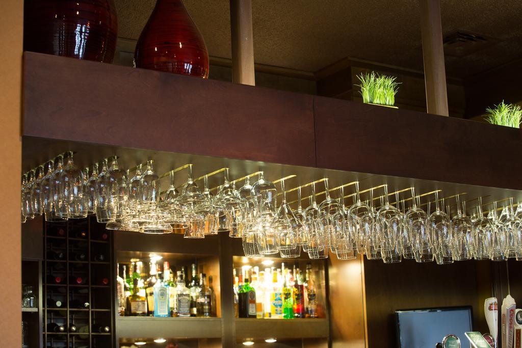 Фото Atlantic Host Hotel