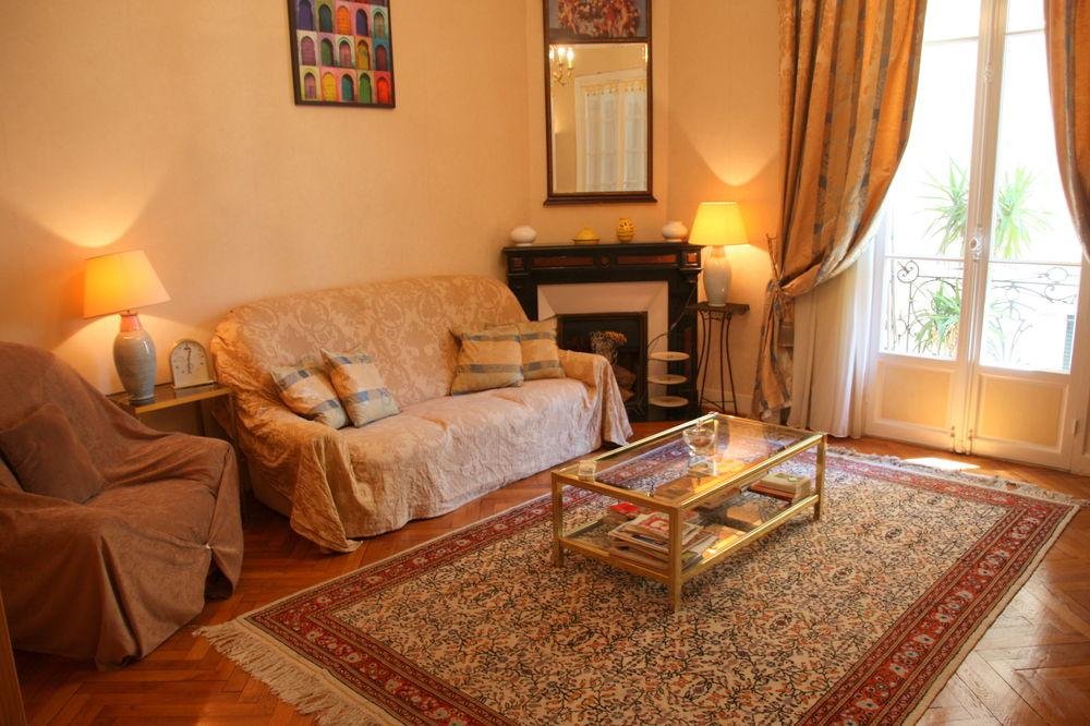 Фото Hotel Victor Hugo