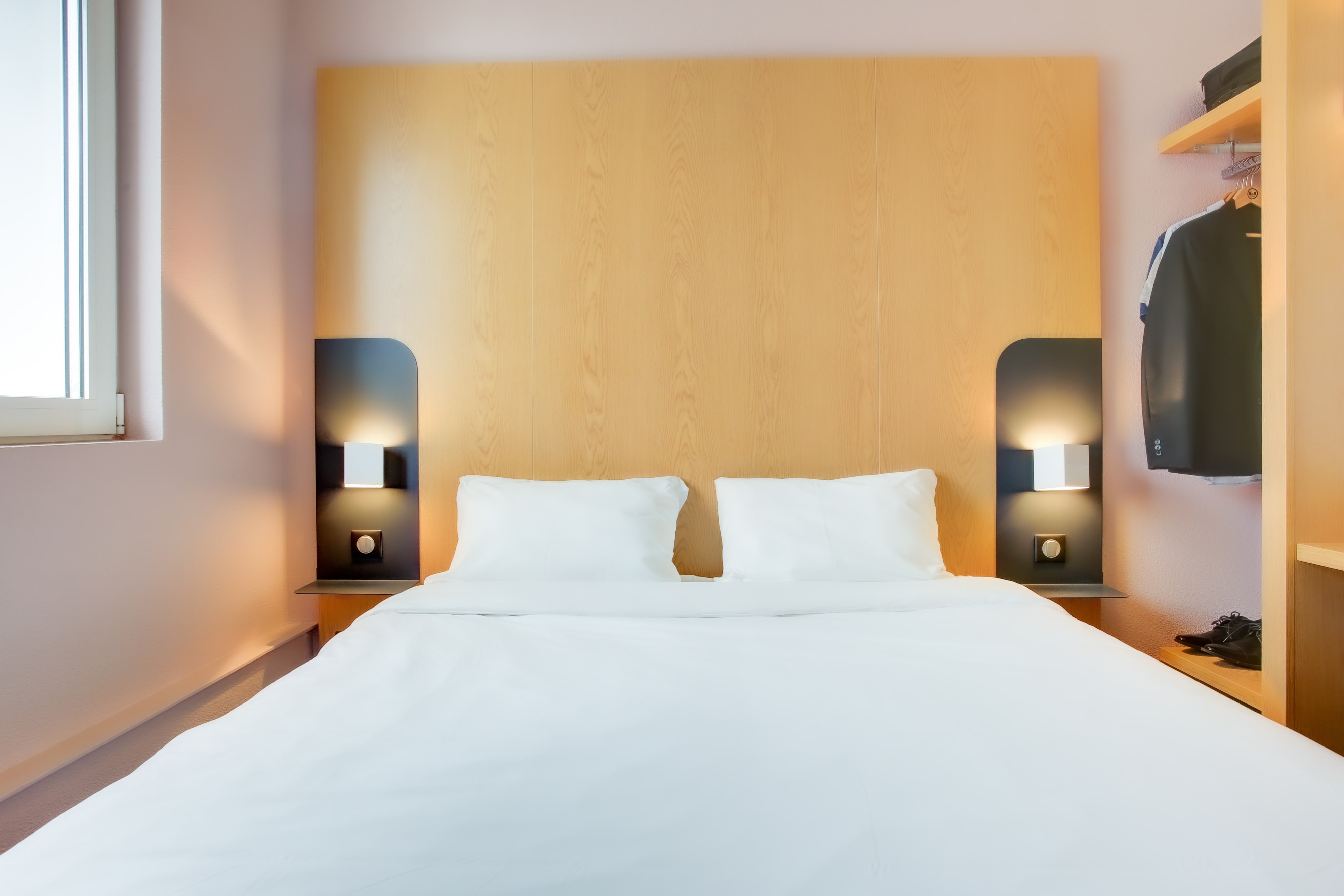 Фото B&b Hotel Reims Centre Gare