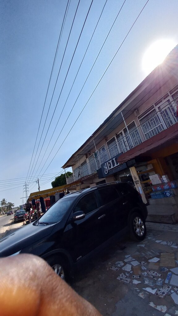 Shoe store Bisid, Accra, photo