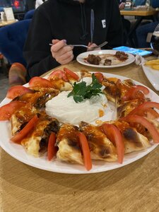 Istanbul Cafe (Táýke Han dańǵyly, 72), restaurant