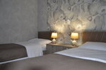 Sweet home (Makarova Street, 4к1) ، فندق
