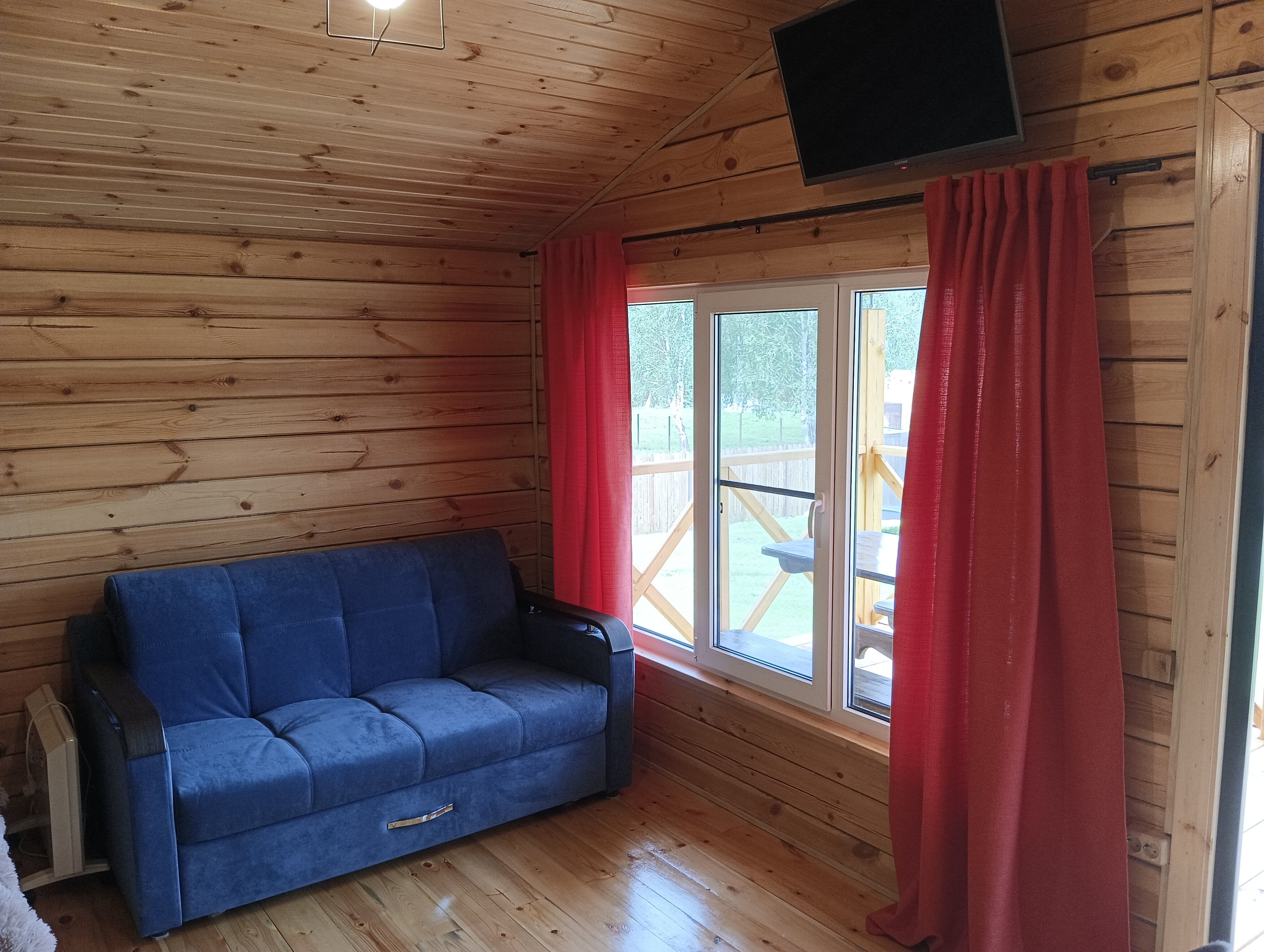 Фото Земляничная 33