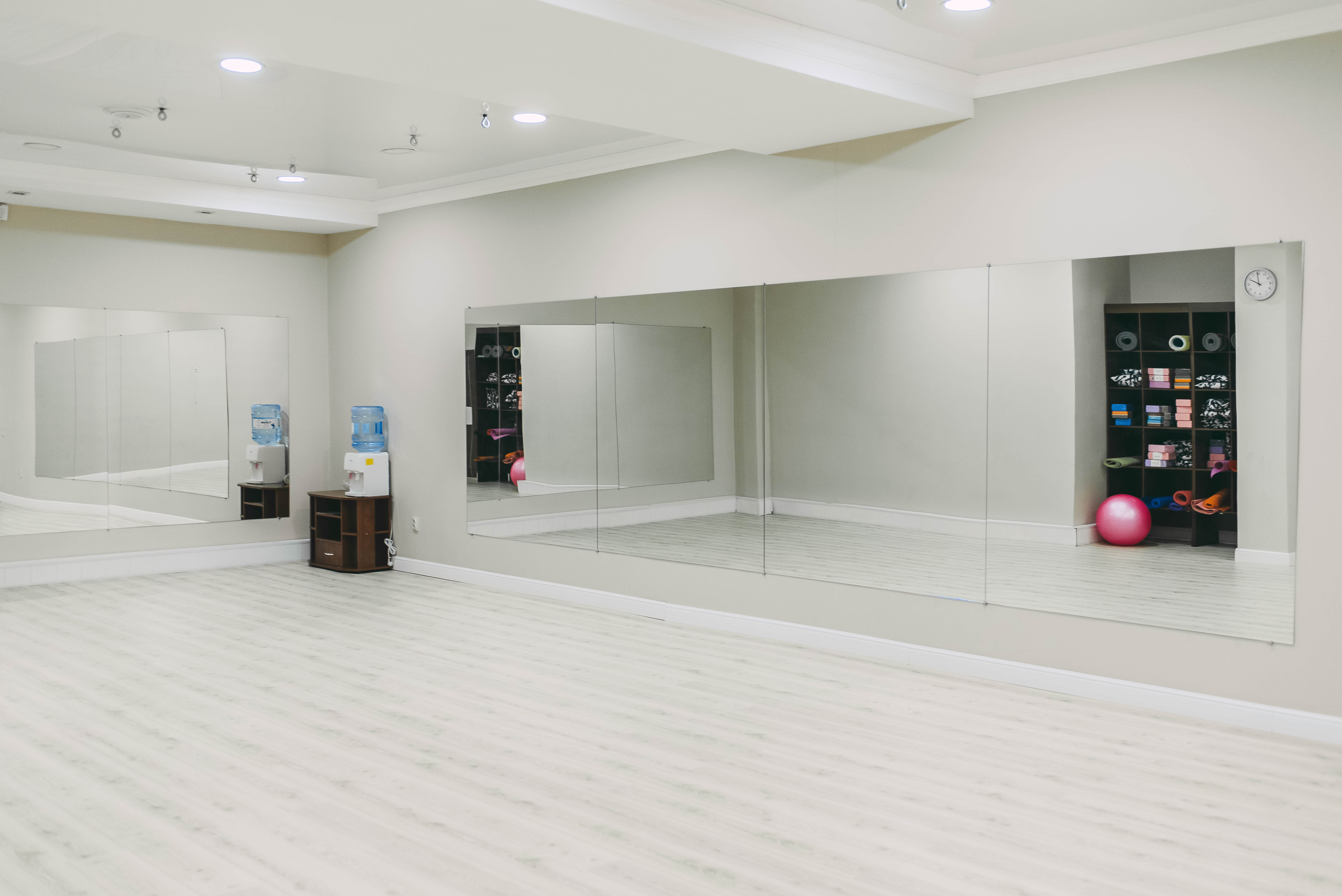 Фото Достык