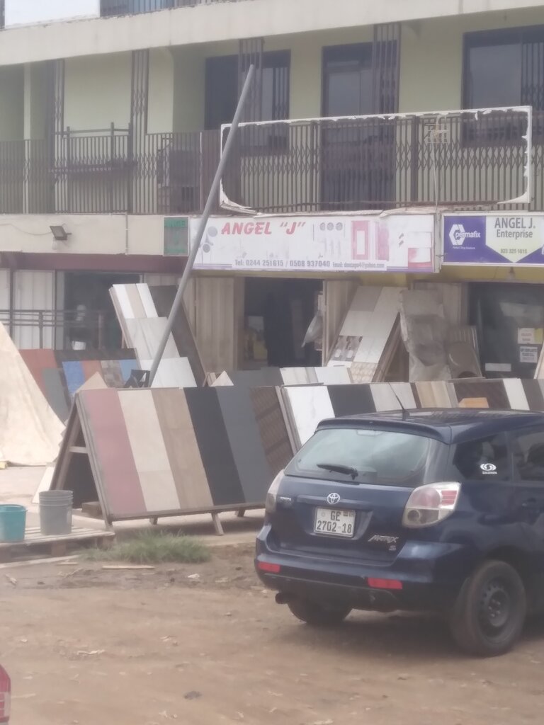 Doors Angel J ent, Accra, photo