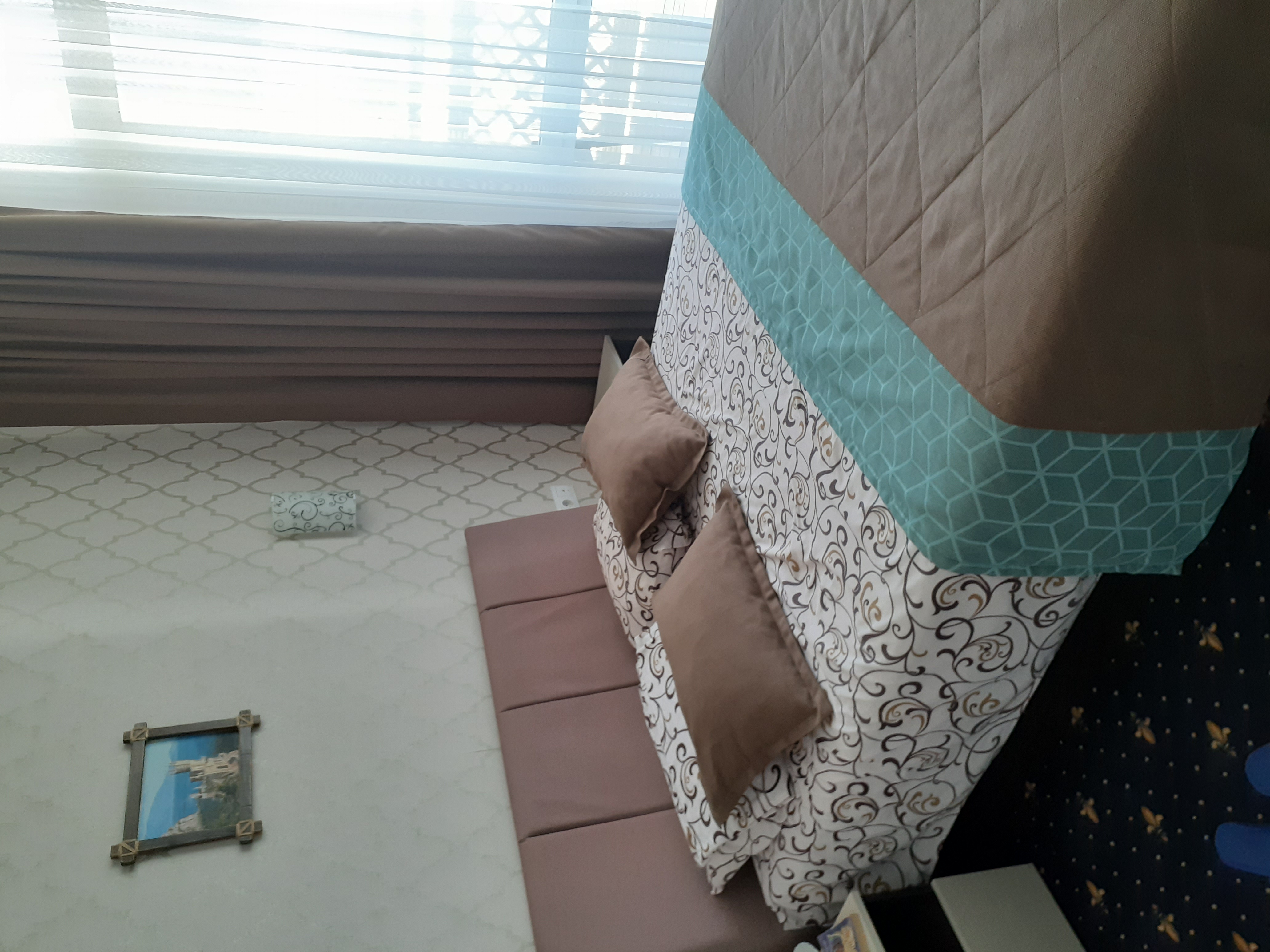 Фото Каштан