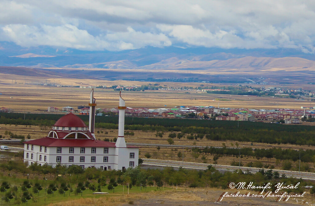 Mosque University Mosque, Erzurum, photo