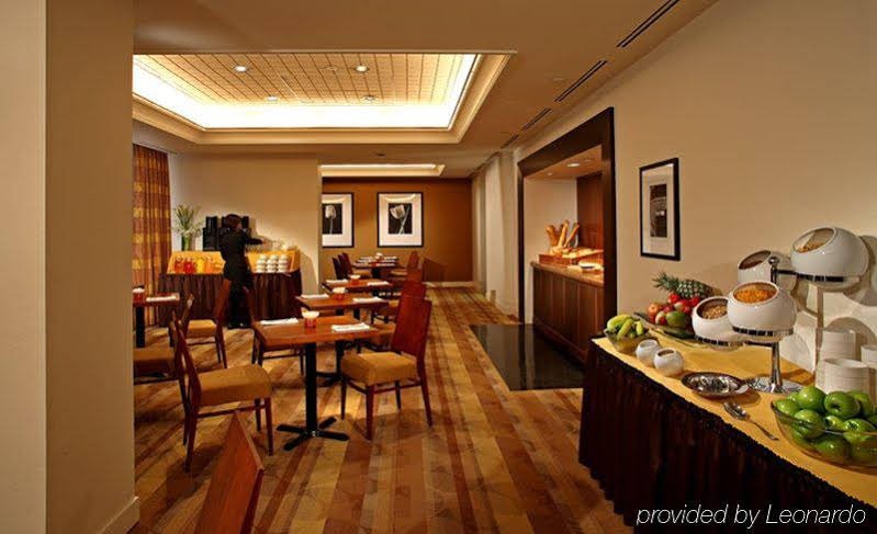 Фото Cambridge Suites Toronto