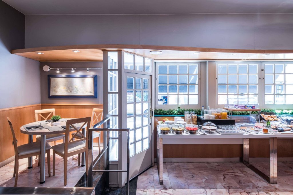 Фото Catalonia Castellnou