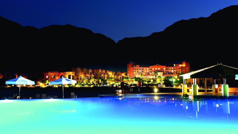 Фото Movenpick Resort El Sokhna