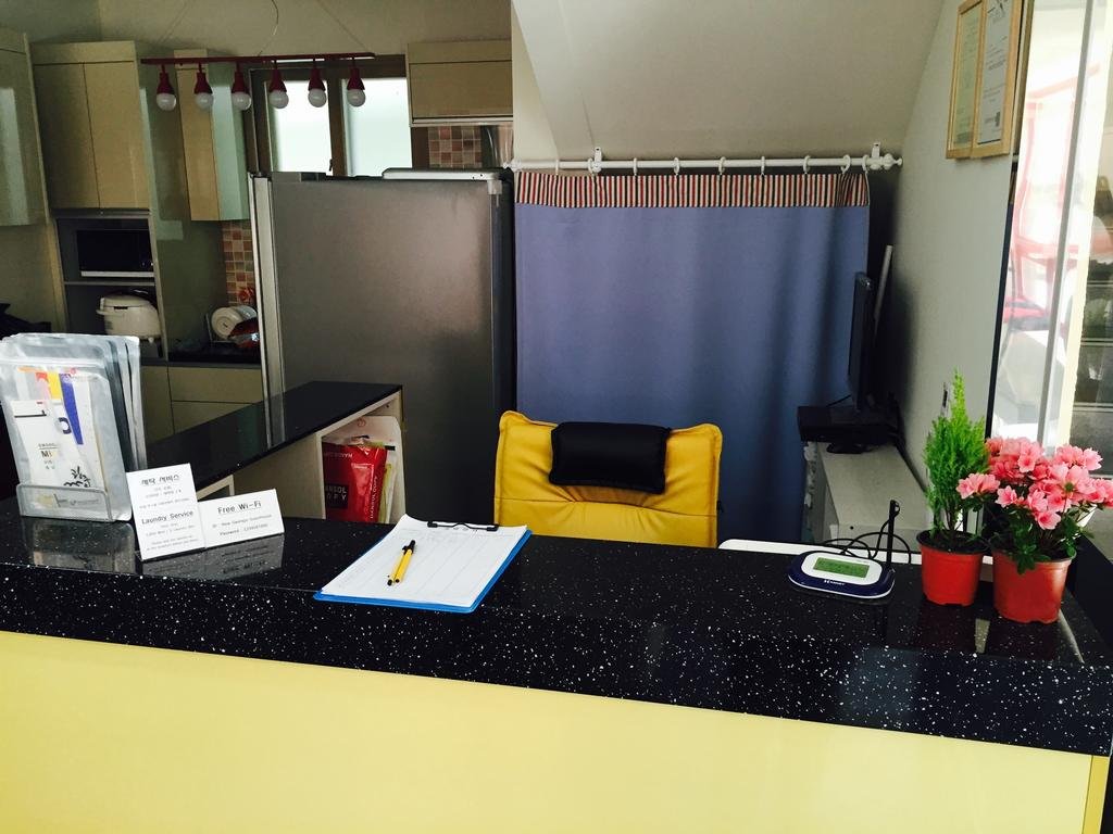 Фото New Gwangju Guesthouse