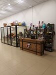 Studio Bk (Avgustovskaya ulitsa, 14) ، محل زهور