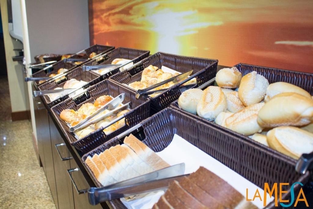 Фото San Diego Suítes Taubaté