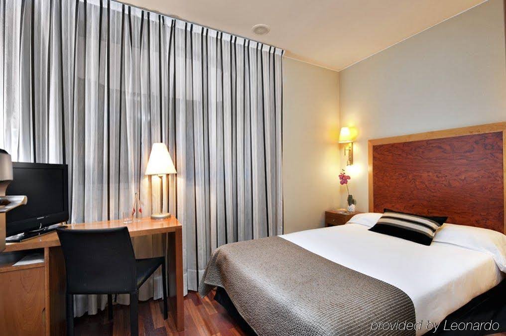 Фото Exe Plaza Delicias