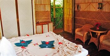 Гостиница Ngellil Island Bungalows