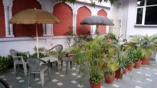 Гостиница Chit Chat Guest House в Джайпуре