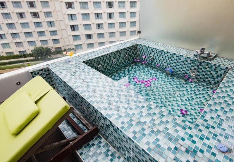 Фото Paradise Saigon Boutique Hotel & SPA