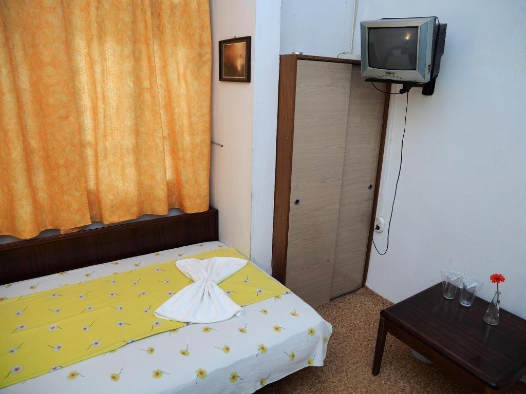 Фото Family Hotel Tangra