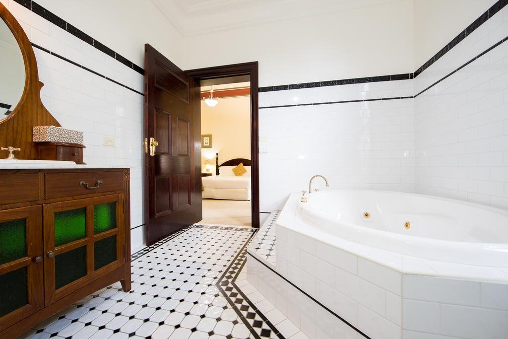 Фото Petersons Armidale Winery and Guesthouse