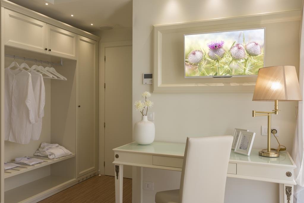 Фото Rosa Purpurea Hotel